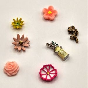 Flower charms